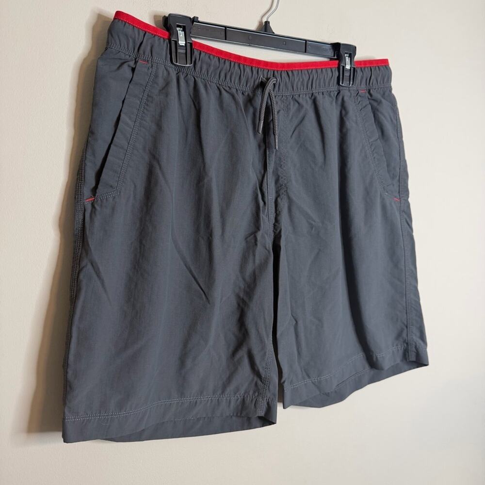 North Face Home Game 8” Shorts Charcoal Gray Red Size Large - Picture 2 of 6